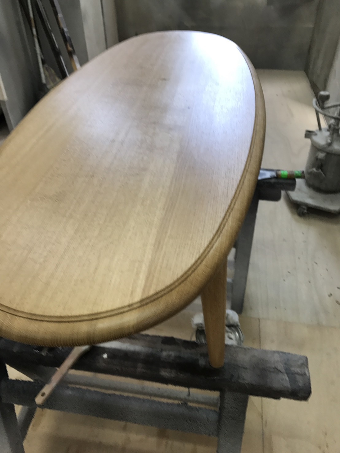 再仕上げ後のテーブル全体